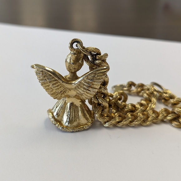 VTG SIGNED GOLD TONE JULY BIRTH ANGEL CHARM BRACELET - Picture 8 of 13